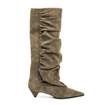 Carica l&#39;immagine nel visualizzatore Galleria, STIVALE IN PELLE SCAMOSCIATA CON DRAPPEGGIO
