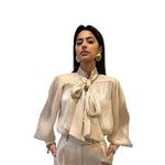 Carica l'immagine nel visualizzatore Galleria, CAMICIA SATIN CON FIOCCO
